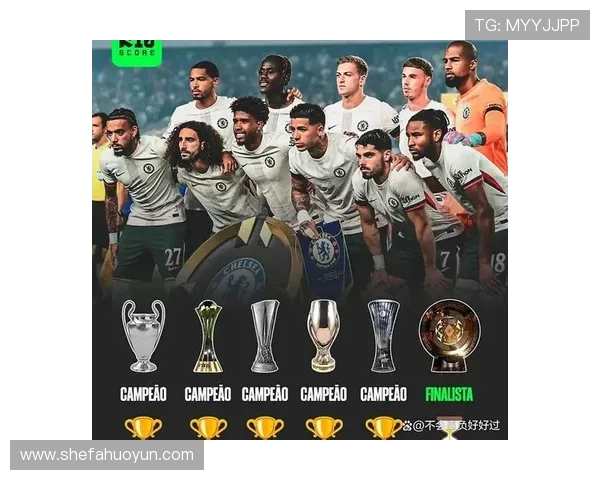 全球瞩目的足球明星们如何在赛场上创造传奇与荣耀